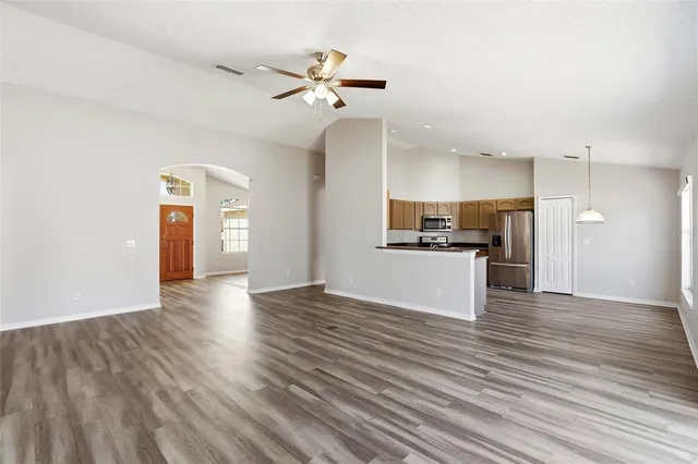 $2,500 | 1791 Florence Vista Boulevard, Orlando, FL 32818