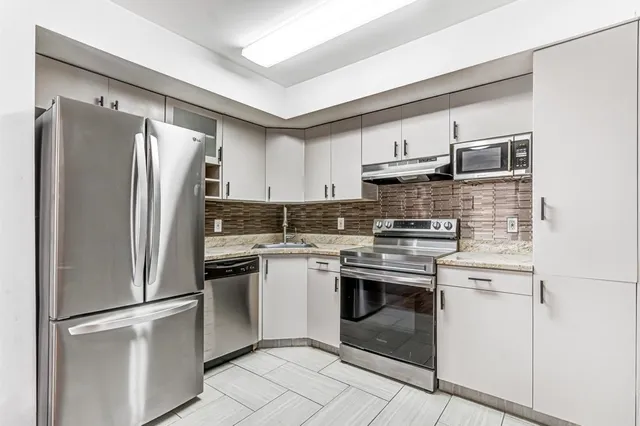 $1,950 | 416 68th Street, Unit 5, Guttenberg, NJ 07093