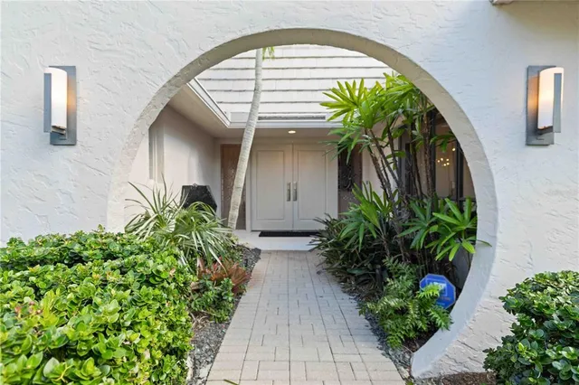 $1,050,000 | 505 Lyons Bay Road, Nokomis, FL 34275