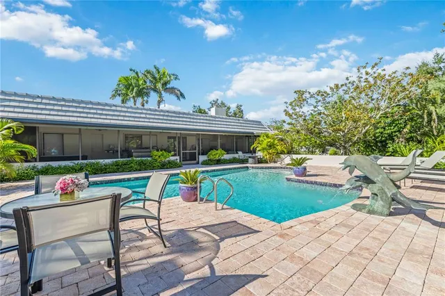 $1,050,000 | 505 Lyons Bay Road, Nokomis, FL 34275