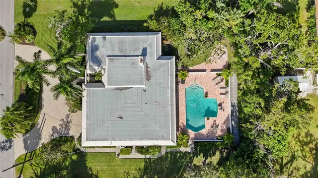 $1,050,000 | 505 Lyons Bay Road, Nokomis, FL 34275
