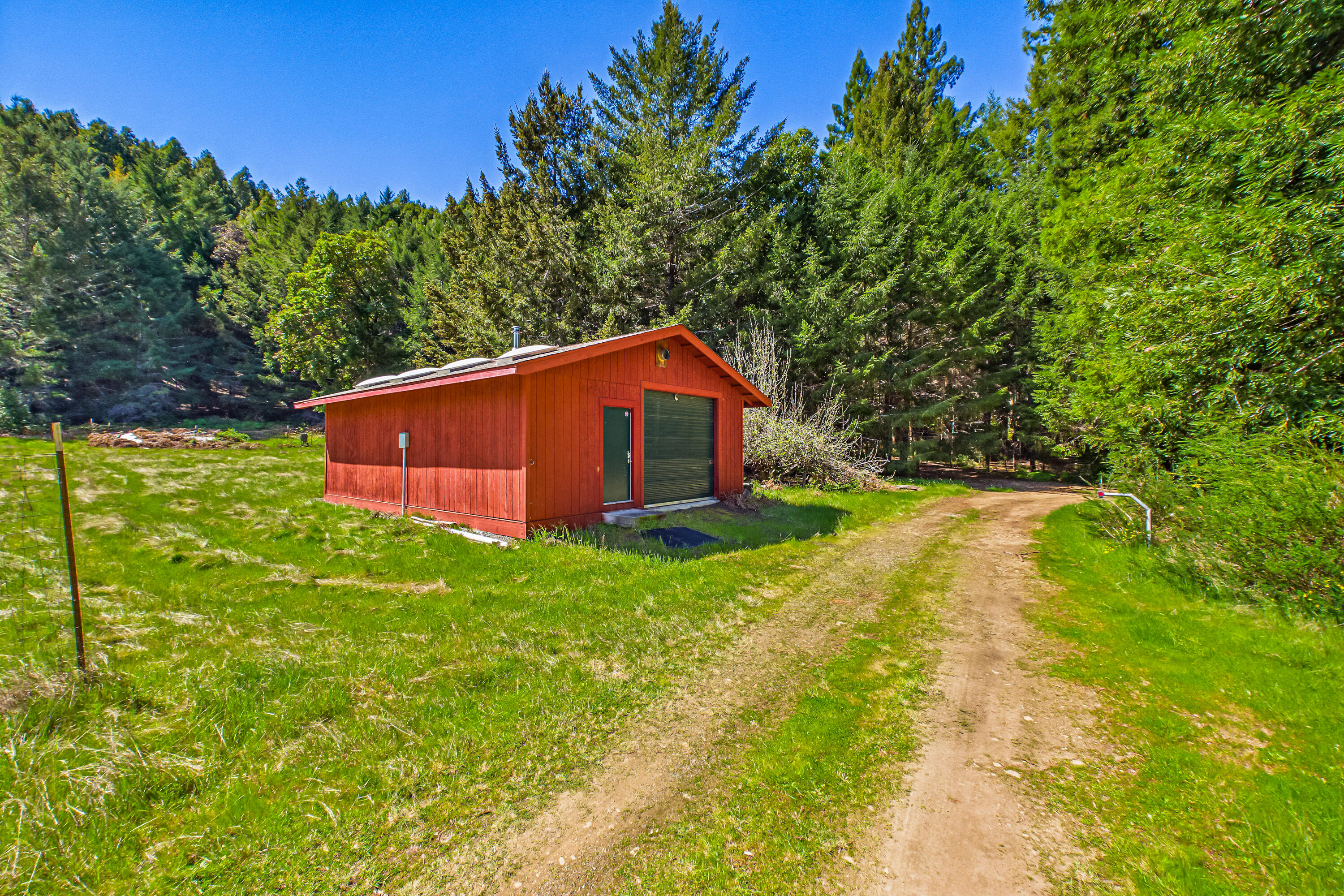 290 Green House Road Whitethorn, CA 95589 - Photo 11 of 73