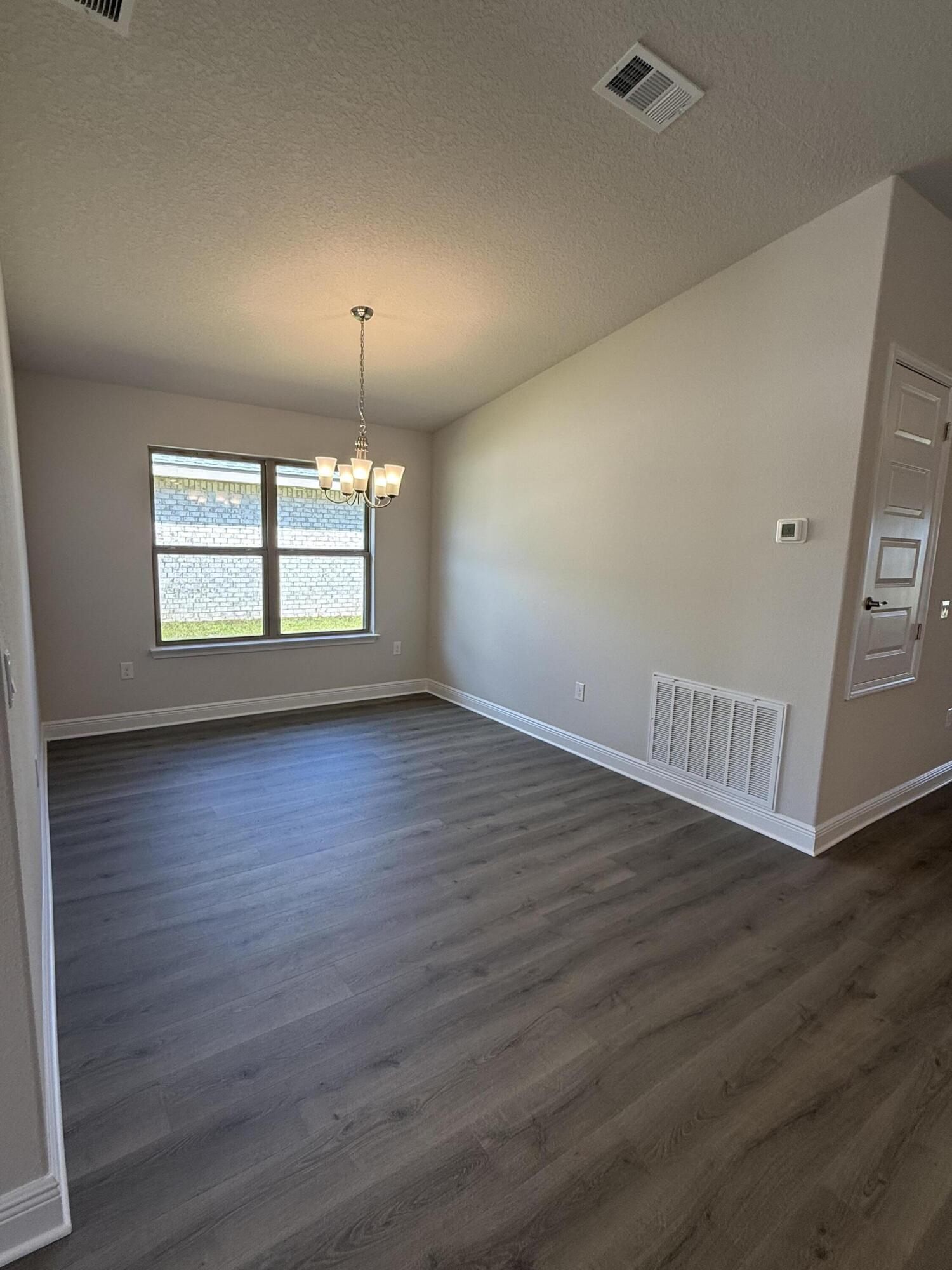 170 Ridgeway Circle Crestview, FL 32536 - Photo 5 of 21 IMG_4676