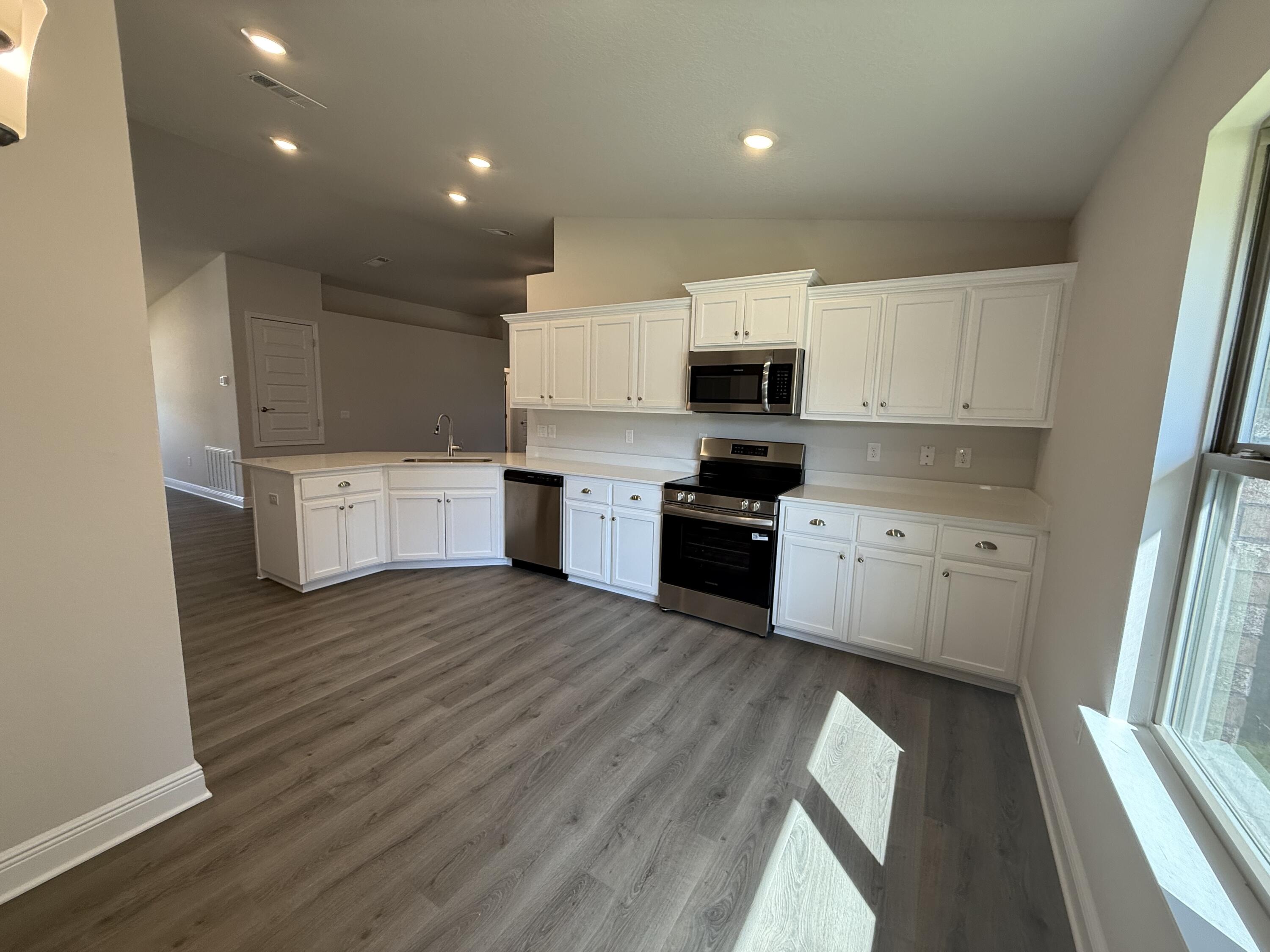 170 Ridgeway Circle Crestview, FL 32536 - Photo 10 of 21 IMG_4683