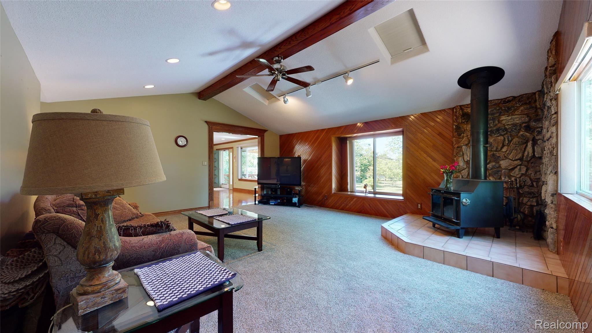 25432 Johns Road South Lyon, MI 48178 - Photo 12 of 27 Family Room (3).jpg