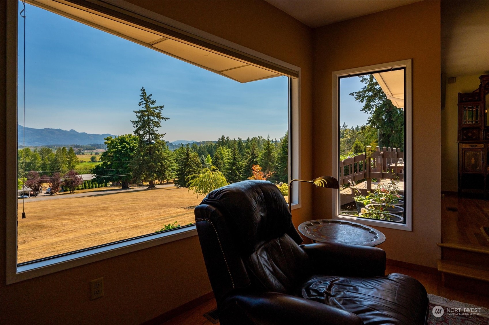 13622 Trumpeter Lane Mount Vernon, WA 98273 - Photo 16 of 40 a view of a two chair in the balcony
