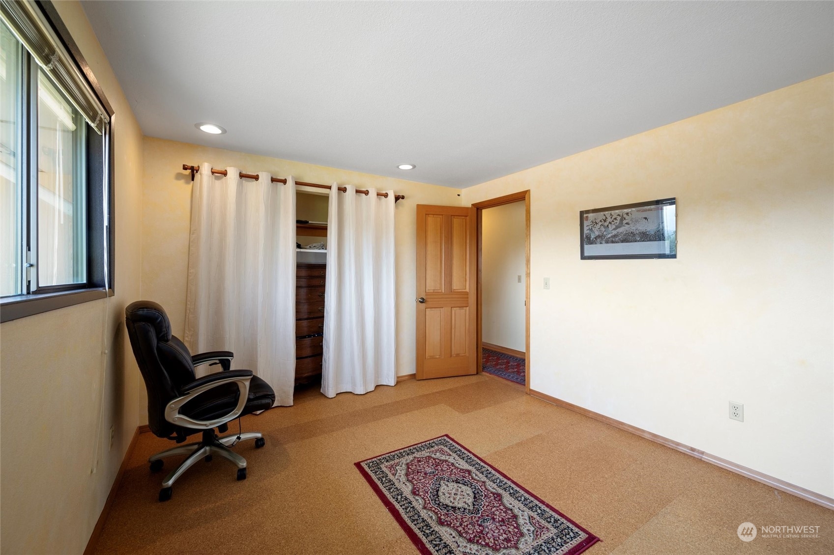 13622 Trumpeter Lane Mount Vernon, WA 98273 - Photo 29 of 40 a view of a room with gym equipment