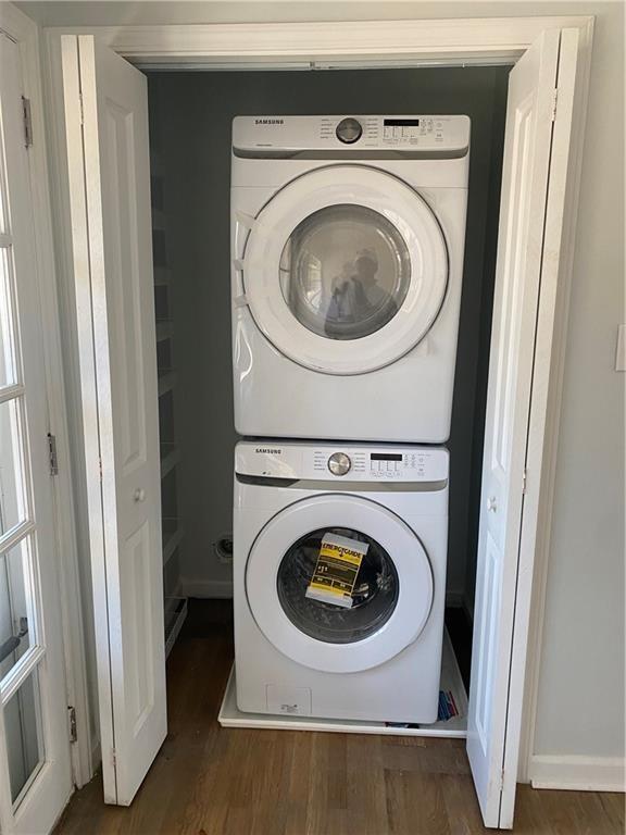 4030 Stonewall Tell Road Atlanta, GA 30349 - Photo 18 of 23 a utility room with dryer and washer