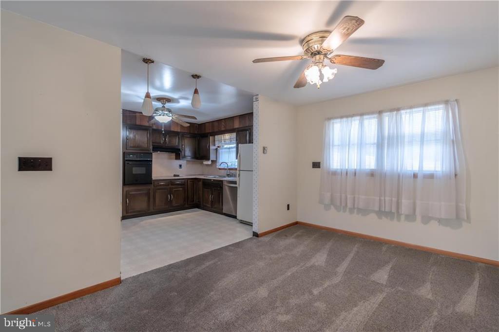 91 School Drive New Ringgold, PA 17960 - Photo 17 of 41 Dining Room