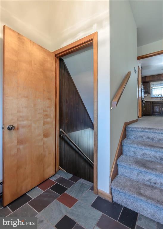 91 School Drive New Ringgold, PA 17960 - Photo 32 of 41 Stairway to Lower Level