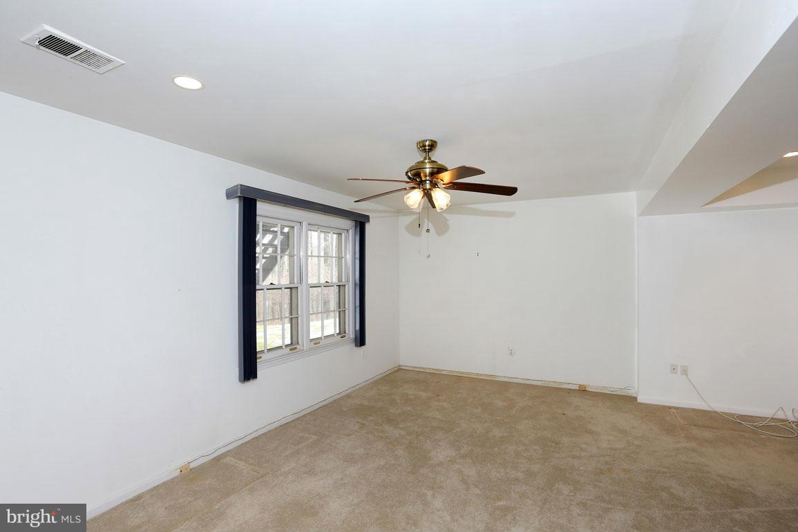 201 Hermleigh Road Silver Spring, MD 20902 - Photo 18 of 26 Bedroom 5