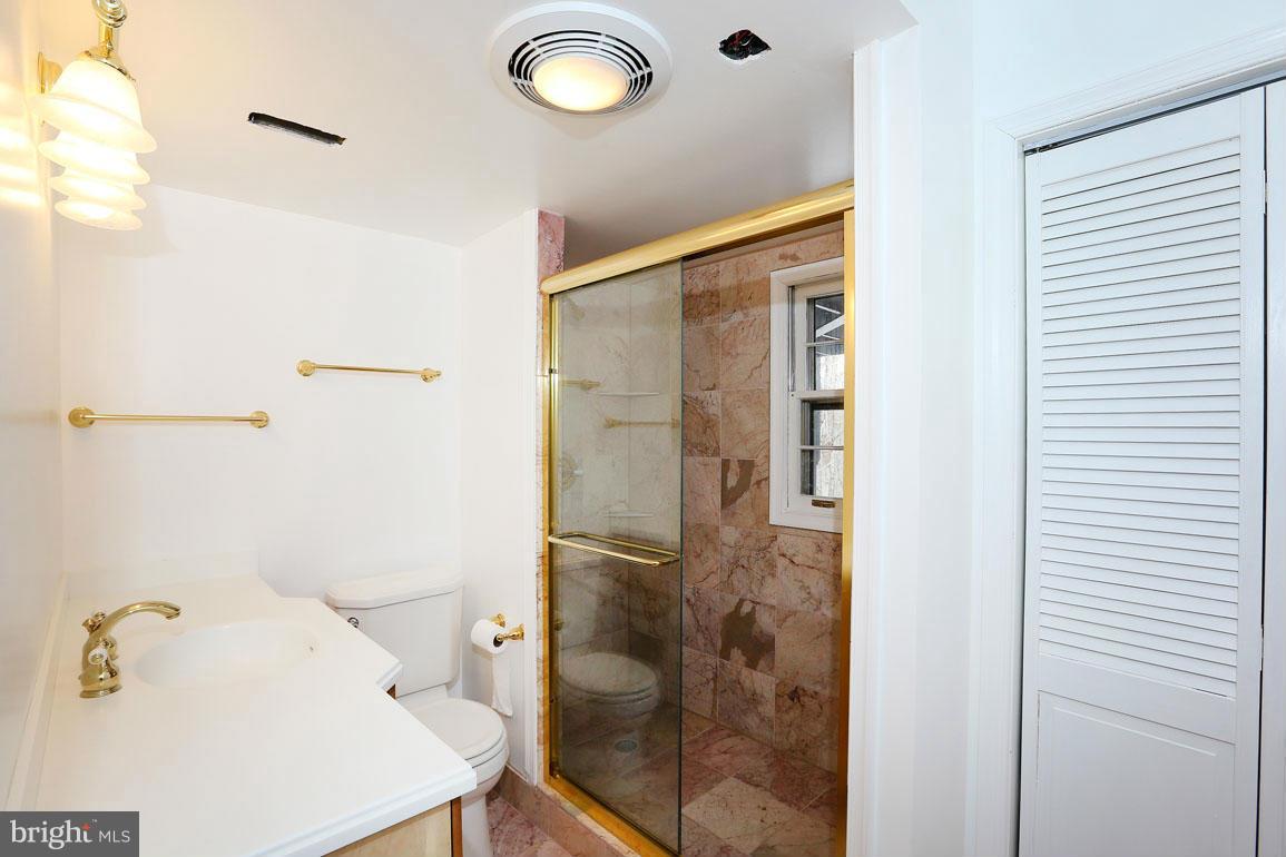 201 Hermleigh Road Silver Spring, MD 20902 - Photo 19 of 26 Bath3