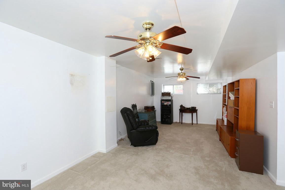 201 Hermleigh Road Silver Spring, MD 20902 - Photo 20 of 26 Office/ Den/ Bedroom
