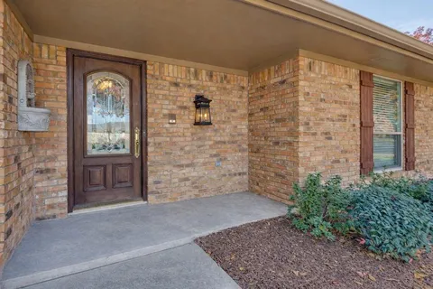 $595,000 | 2814 Augusta Lane, Arlington, TX 76012