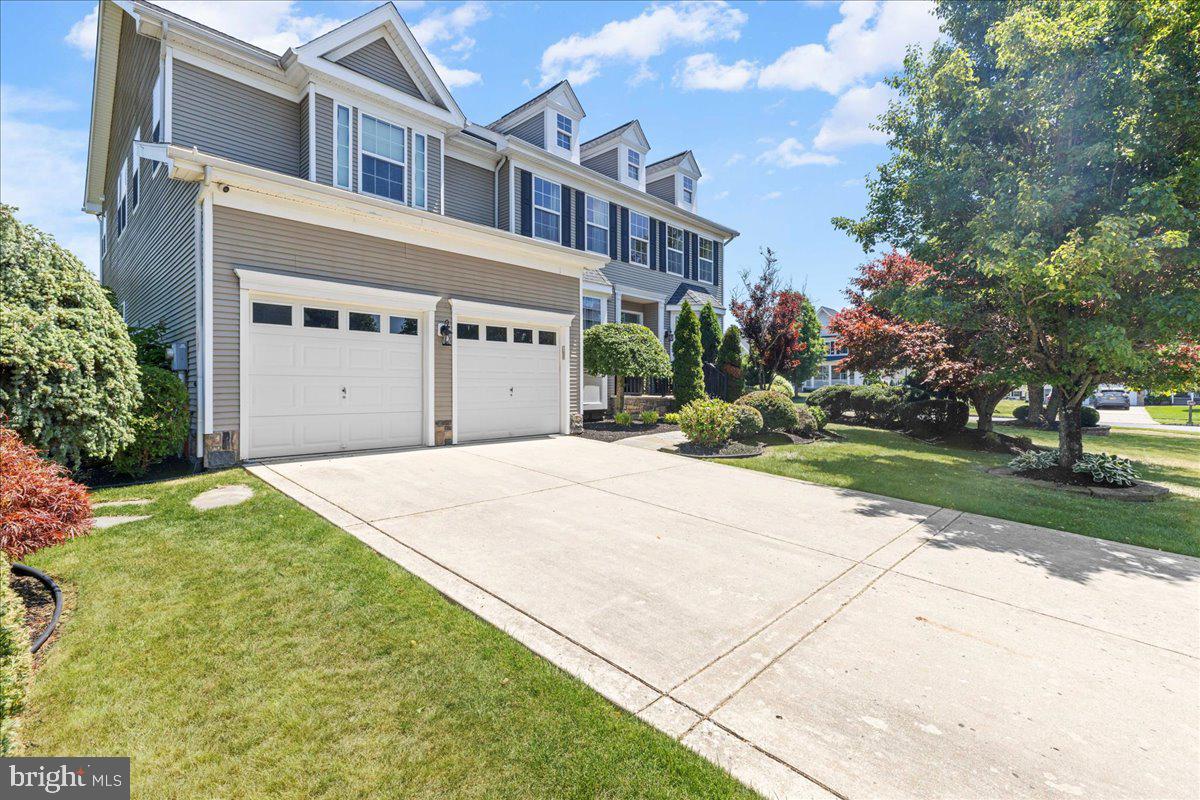 2650 Valhalla Road Vineland, NJ 08361 - Photo 2 of 49 a front view of a house with a yard
