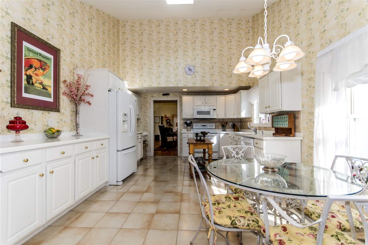 94 Hampton Meadows Hampton, NH 03842 - Photo 14 of 38 Gallery Image 14