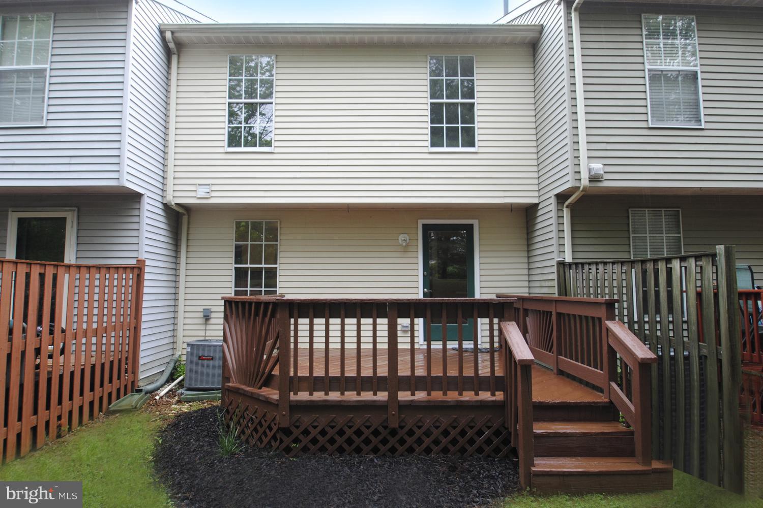 579 Quaker Ridge Court Arnold, MD 21012 - Photo 2 of 30 Dining and Entertaining Deck to Enjoy the Seasons