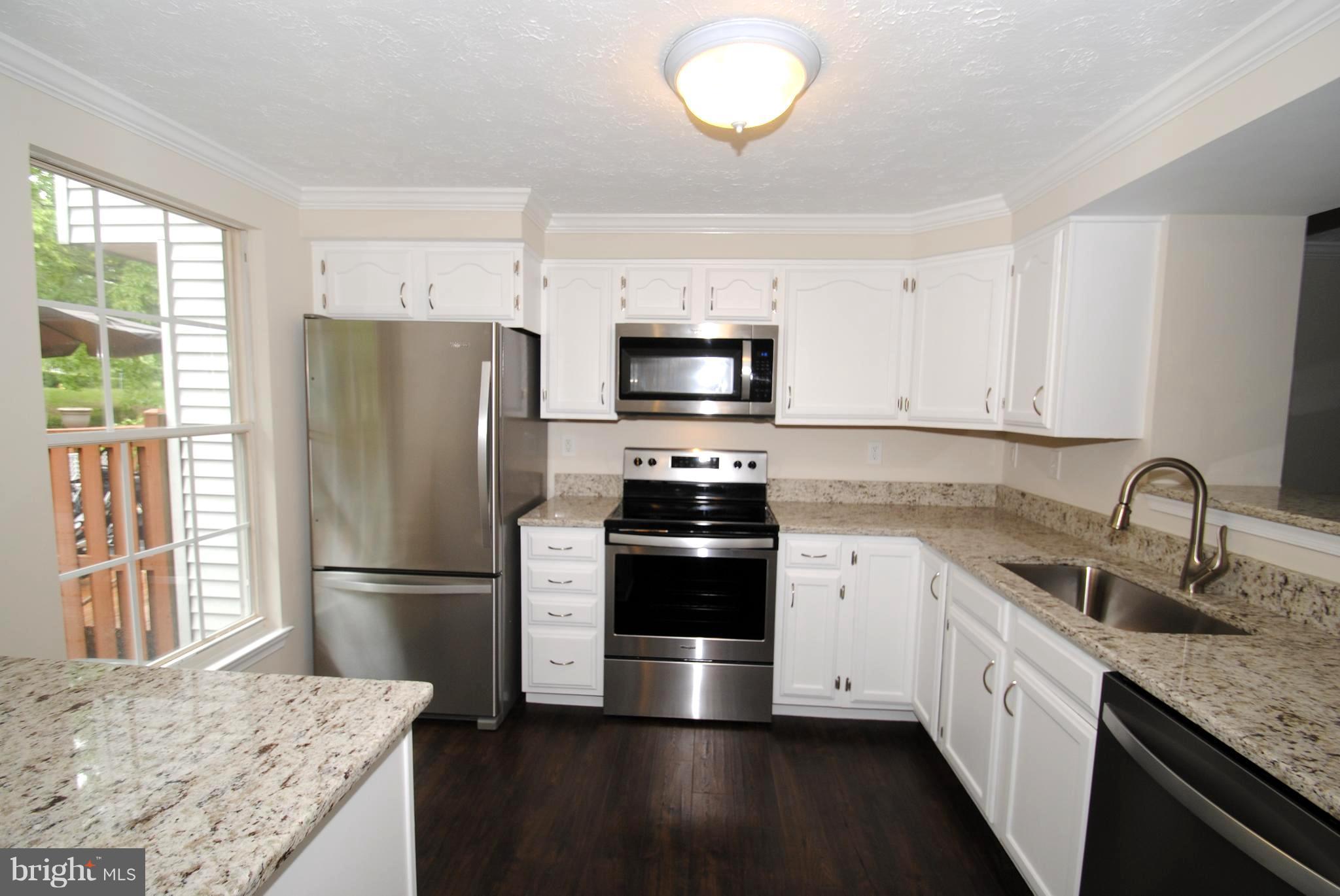 579 Quaker Ridge Court Arnold, MD 21012 - Photo 13 of 30 Chef's Kitchen with NEW Stainless Appliances