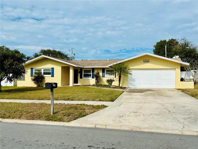 $4,400 | 14025 Yacht Club Boulevard, Seminole, FL 33776