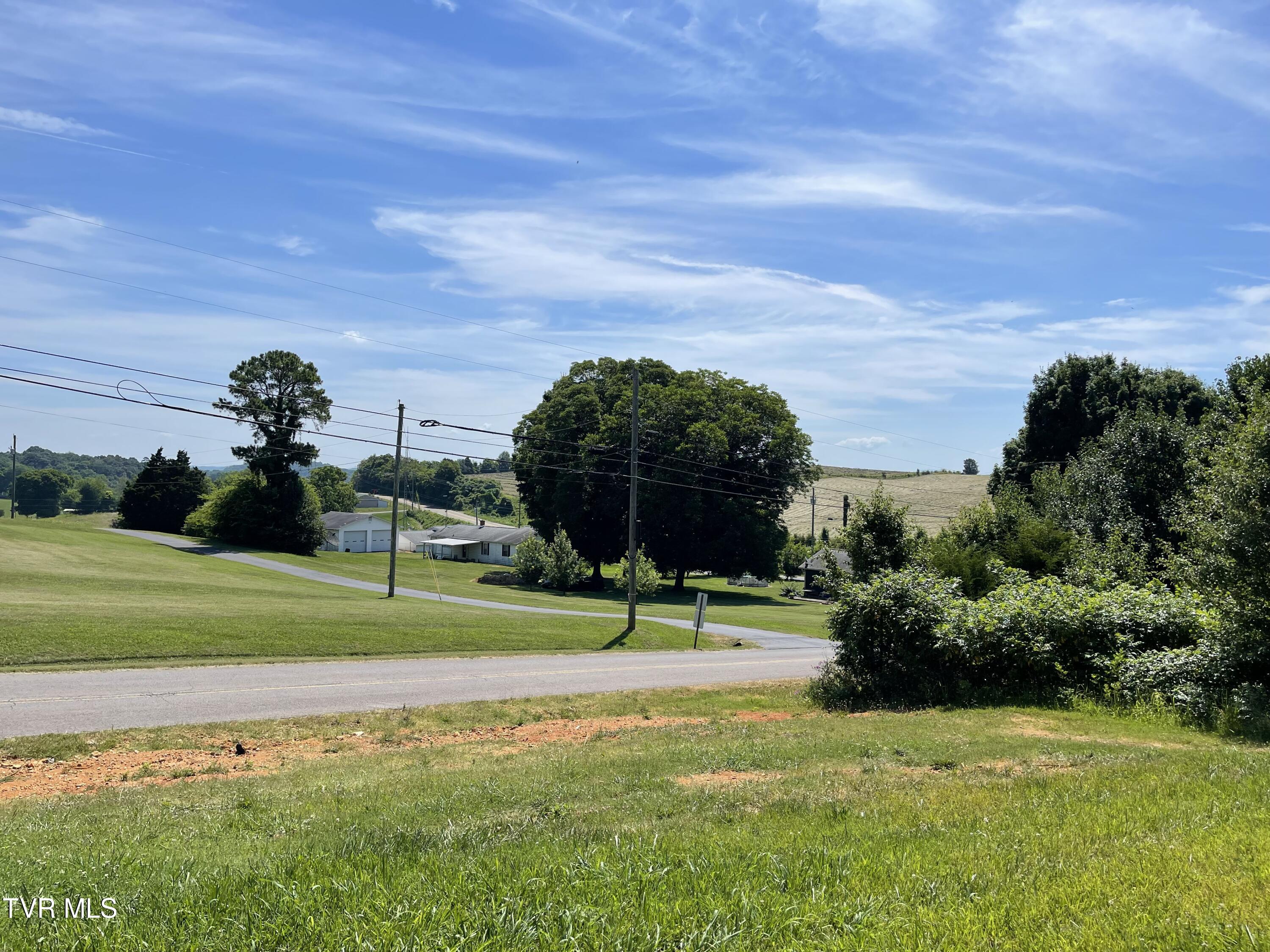 415 Wine Road Dandridge, TN 37725 - Photo 7 of 51 IMG_5557