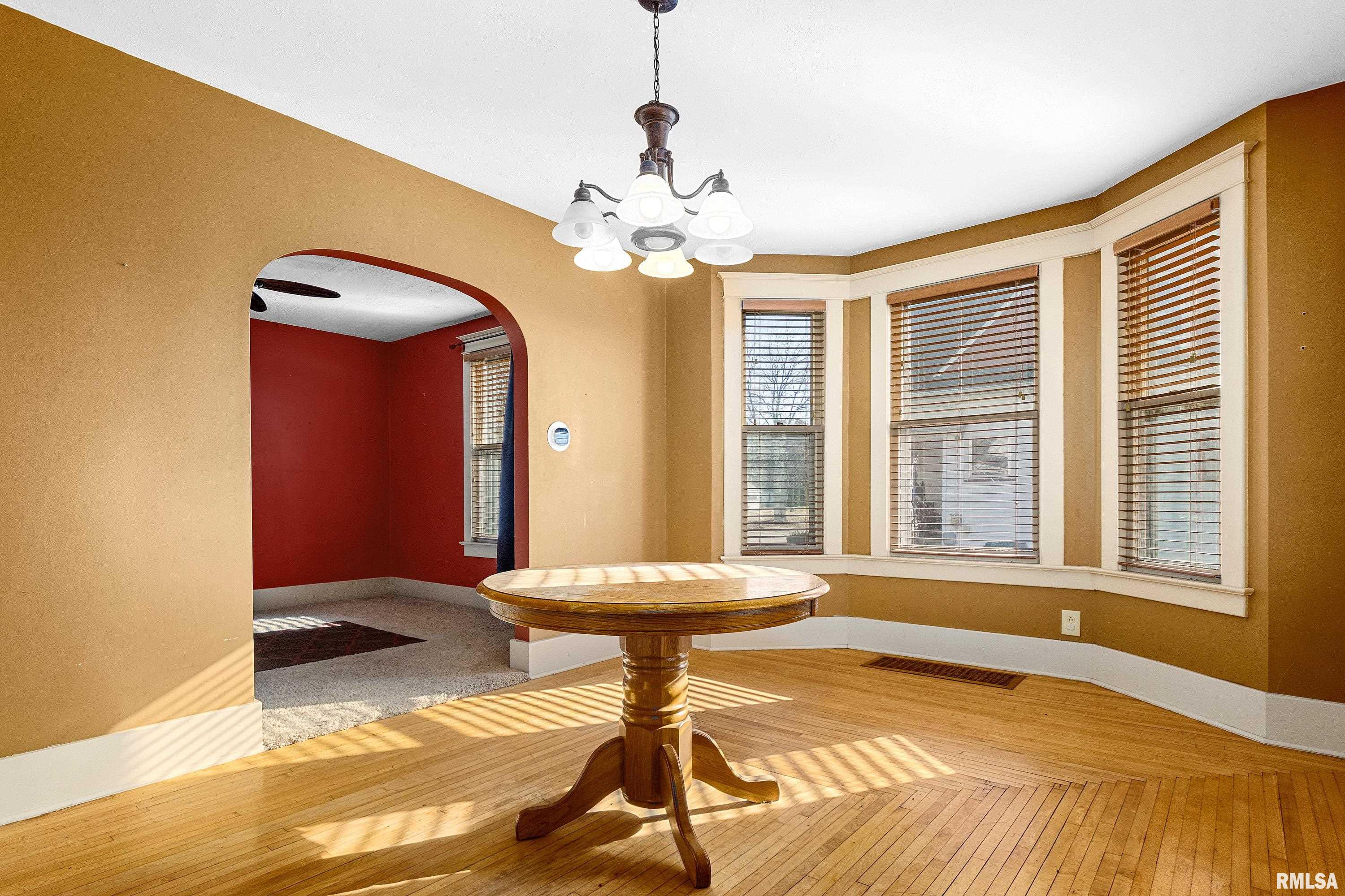 84 Silver Street Galesburg, IL 61401 - Photo 18 of 33