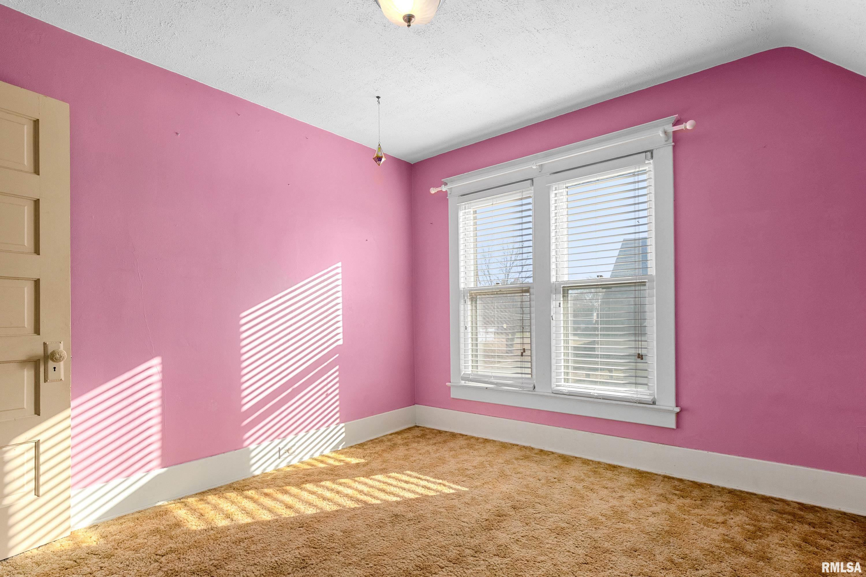 84 Silver Street Galesburg, IL 61401 - Photo 31 of 33