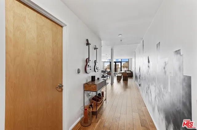 $525,000 | 1111 South Grand Avenue, Unit 1111, Los Angeles, CA 90015