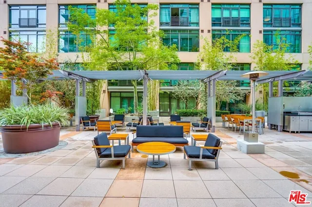 $525,000 | 1111 South Grand Avenue, Unit 1111, Los Angeles, CA 90015