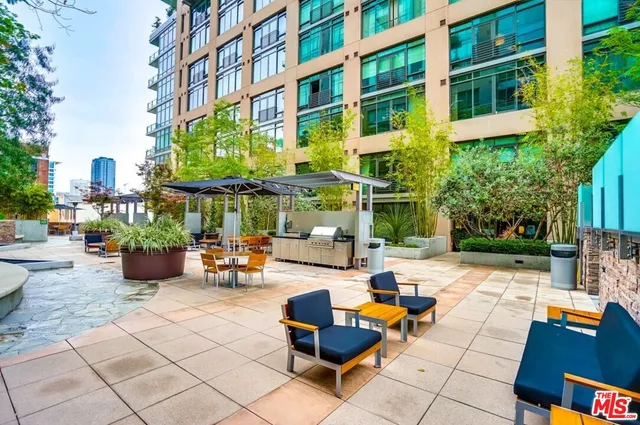 $525,000 | 1111 South Grand Avenue, Unit 1111, Los Angeles, CA 90015