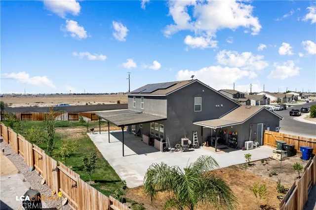$499,990 | 7931 Savannah Height Avenue, Bakersfield, CA 93313