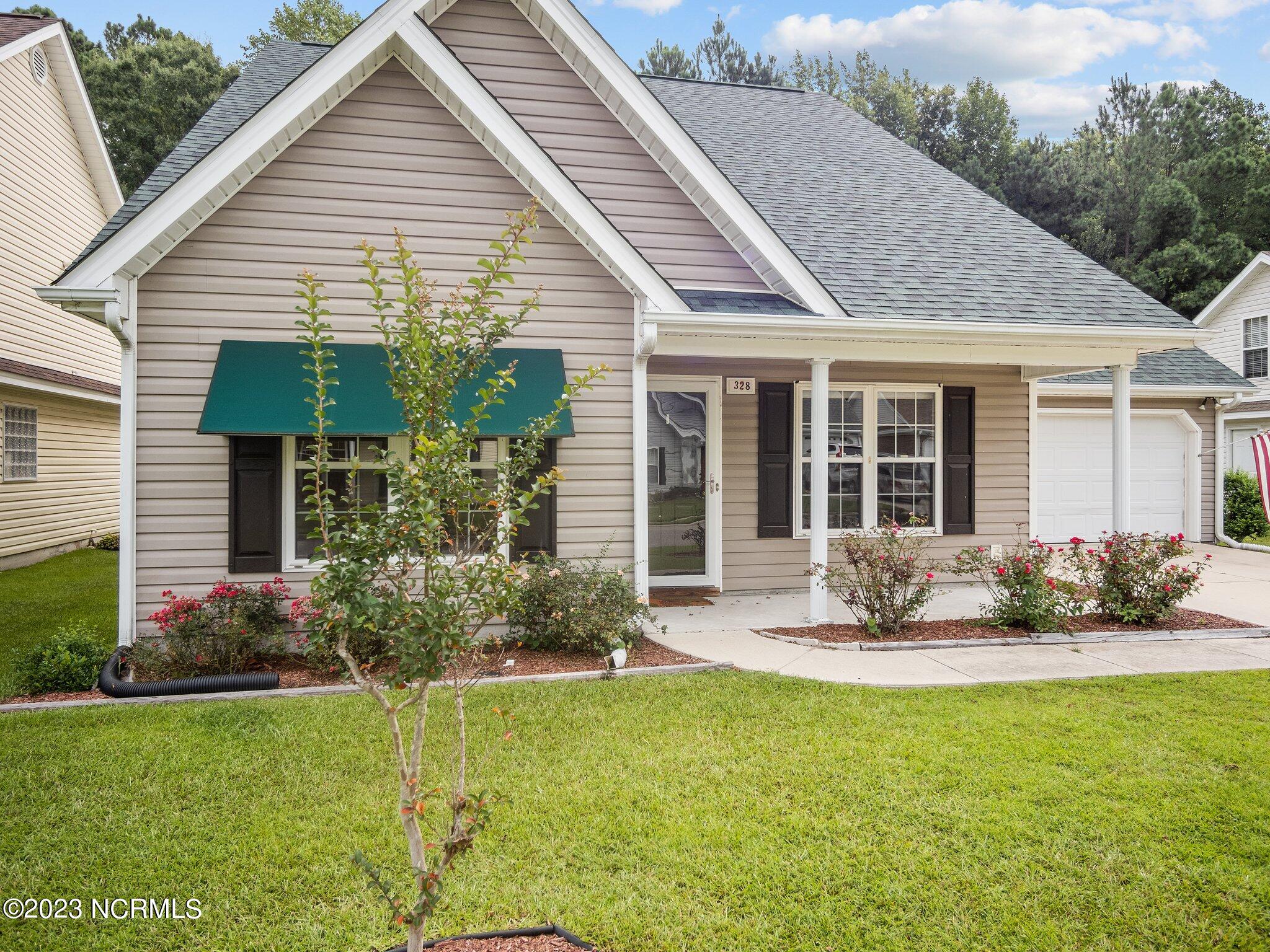 328 Neuchatel Road New Bern, NC 28562 - Photo 5 of 52 5-web-or-mls-P8108818