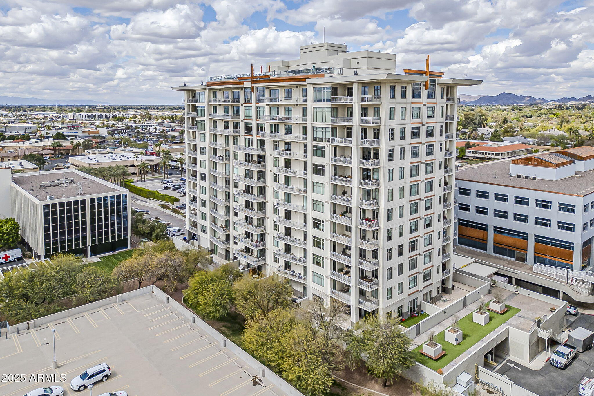 2211 East Camelback Road, Unit 605 Phoenix, AZ 85016 - Photo 55 of 56 a picture of city view