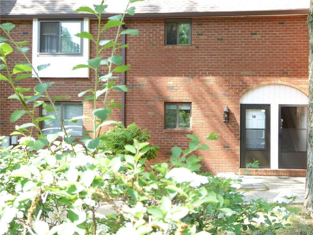 550 Darling Street, Unit 5E Southington, CT 06489 - Photo 1 of 1 Private entry way to the unit. 1st floor.