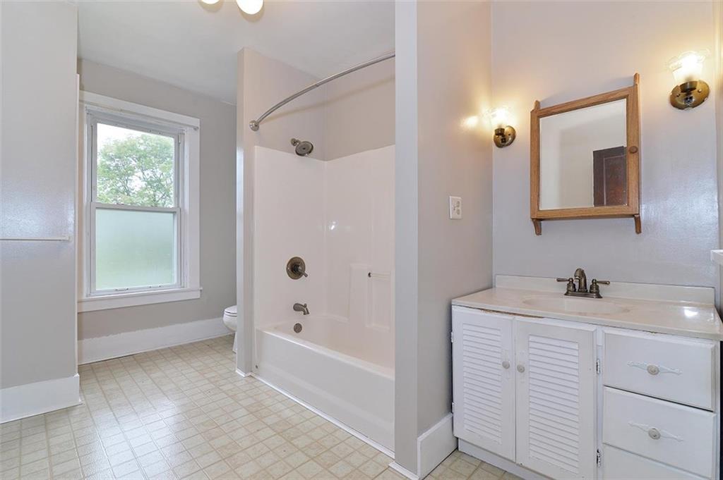 21 McCarrell Road Hickory, PA 15340 - Photo 14 of 23