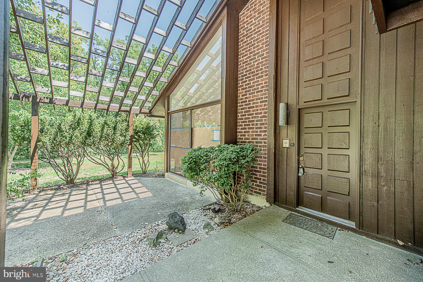 5301 Lightning View Road Columbia, MD 21045 - Photo 3 of 47 Lots of shade on hot summer days