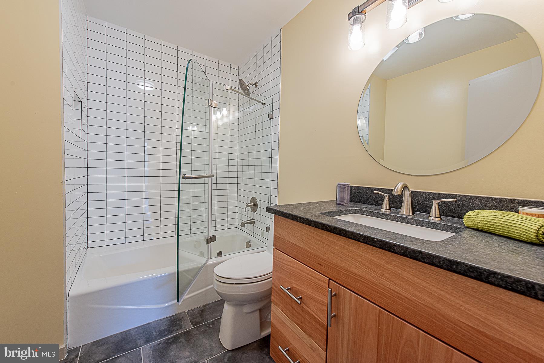 5301 Lightning View Road Columbia, MD 21045 - Photo 40 of 47 2nd floor renovated hall bath