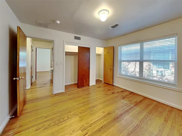 $2,200 | 2102 Elmwood Boulevard, Dallas, TX 75224