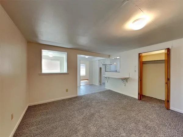 $2,200 | 2102 Elmwood Boulevard, Dallas, TX 75224