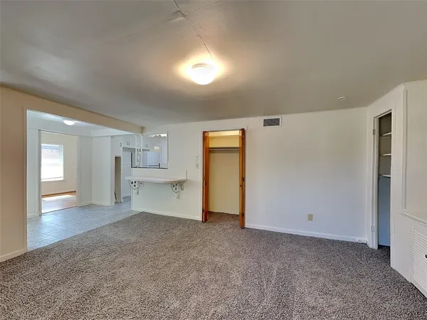 $2,200 | 2102 Elmwood Boulevard, Dallas, TX 75224