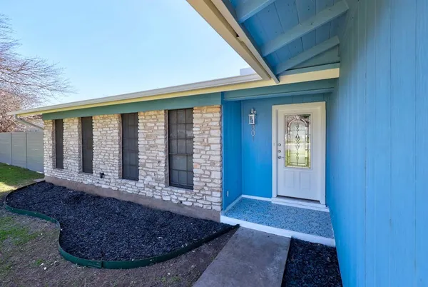 $2,145 | 801 Salem Lane, Austin, TX 78753