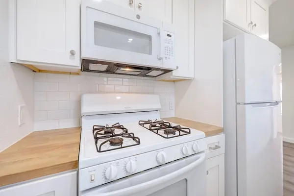 $2,195 | 801 Salem Lane, Austin, TX 78753