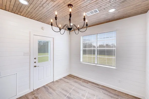 $2,195 | 801 Salem Lane, Austin, TX 78753