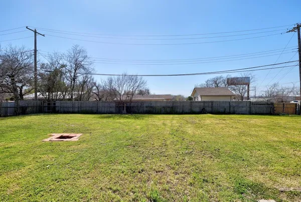 $2,195 | 801 Salem Lane, Austin, TX 78753