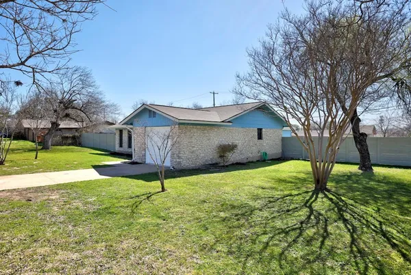 $2,195 | 801 Salem Lane, Austin, TX 78753