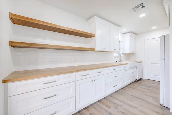 $2,195 | 801 Salem Lane, Austin, TX 78753