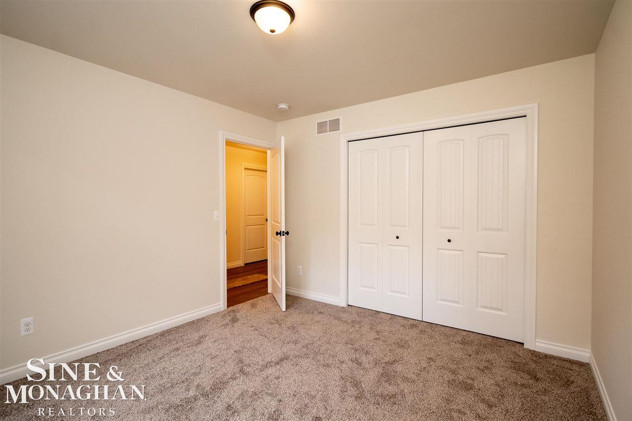6313 High Road Algonac, MI 48001 - Photo 7 of 52