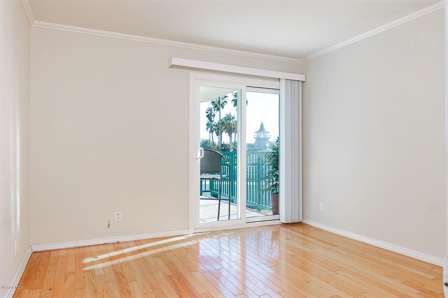 2901 Peninsula Road, Unit 238 Oxnard, CA 93035 - Photo 3 of 13 2901 Peninsula Rd 238-013-8-Bedroom-MLS_