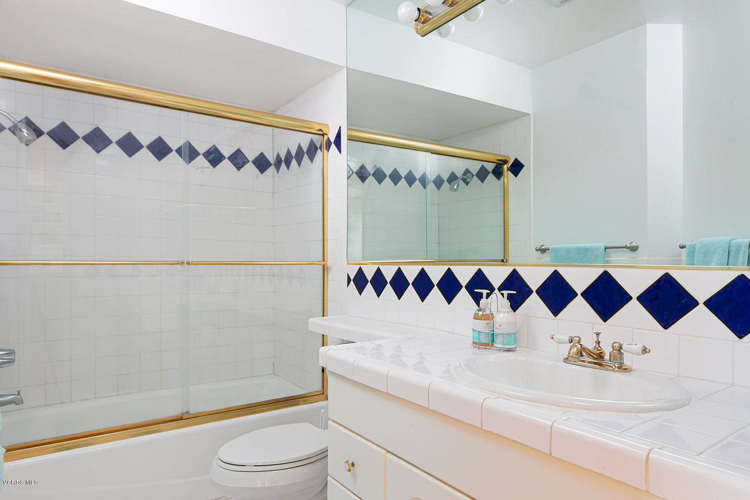 2901 Peninsula Road, Unit 238 Oxnard, CA 93035 - Photo 6 of 13 2901 Peninsula Rd 238-016-6-Bathroom-MLS