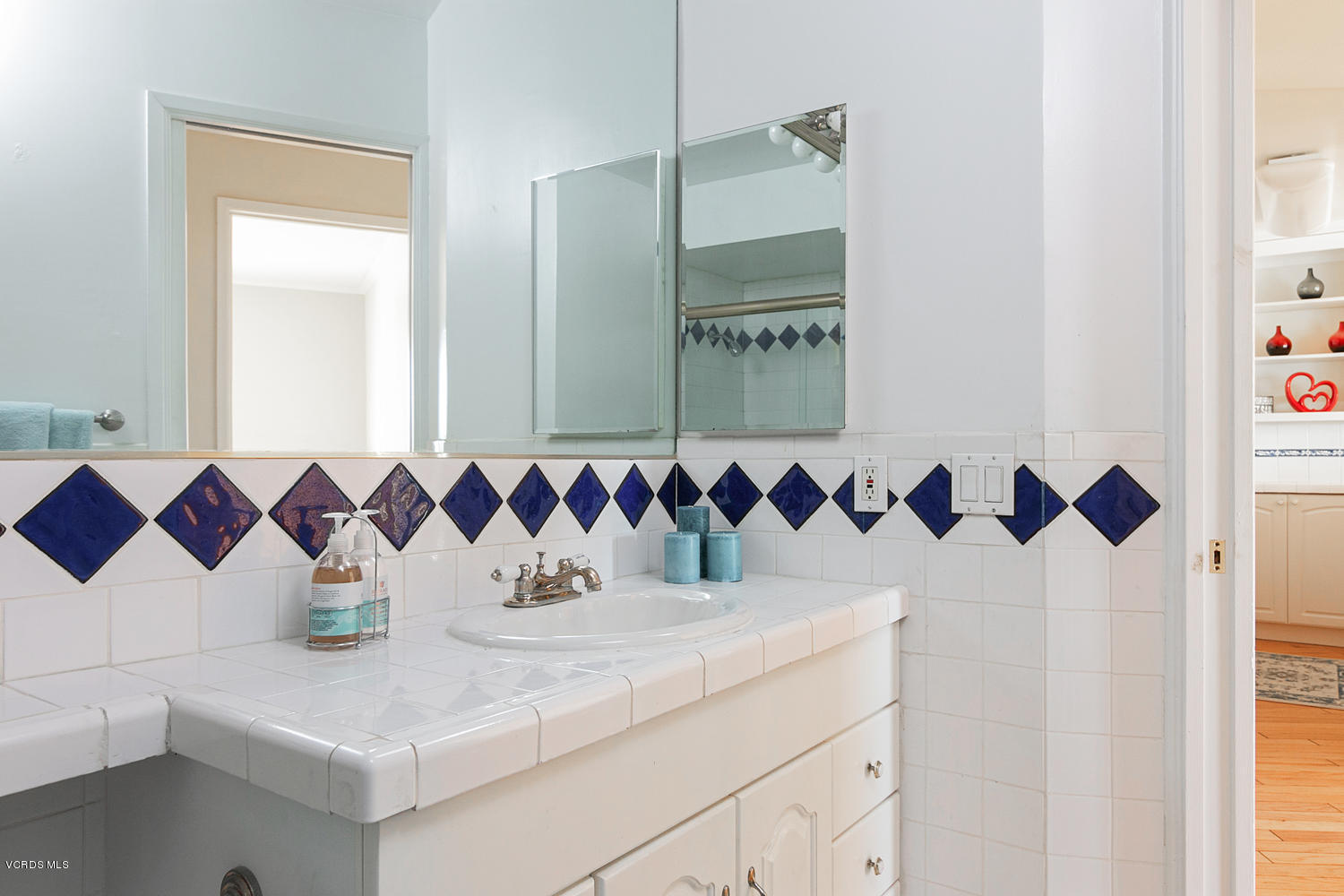 2901 Peninsula Road, Unit 238 Oxnard, CA 93035 - Photo 7 of 13 2901 Peninsula Rd 238-017-13-Bathroom-ML