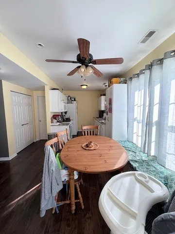 $220,000 | 1180 North Nature Court, Unit 171180A, Round Lake Beach, IL 60073